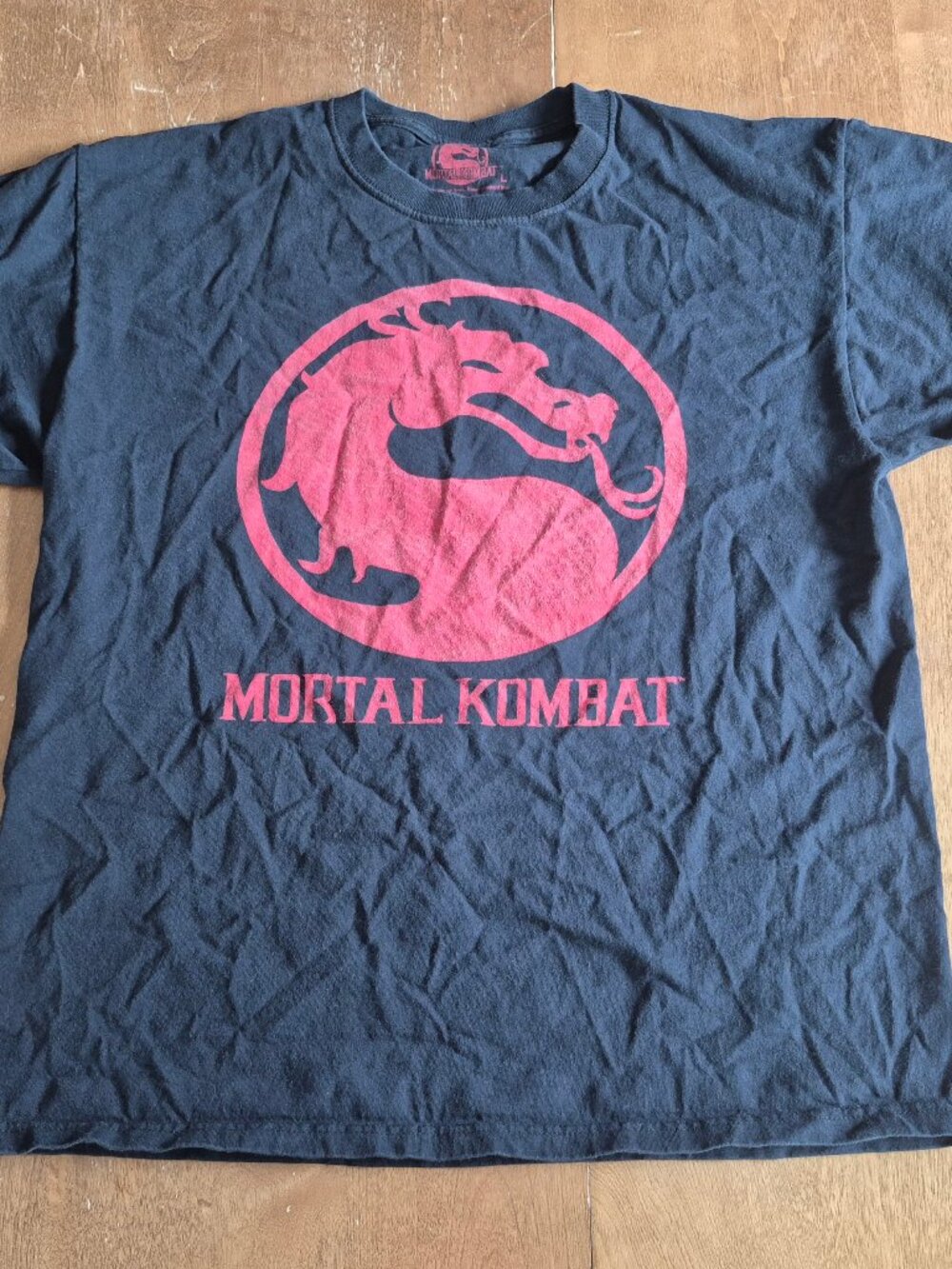 Mortal Kombat red logo Men shirt large